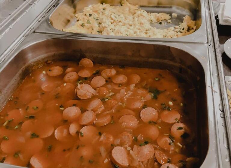 בית מלון כפרי Petri Plaza