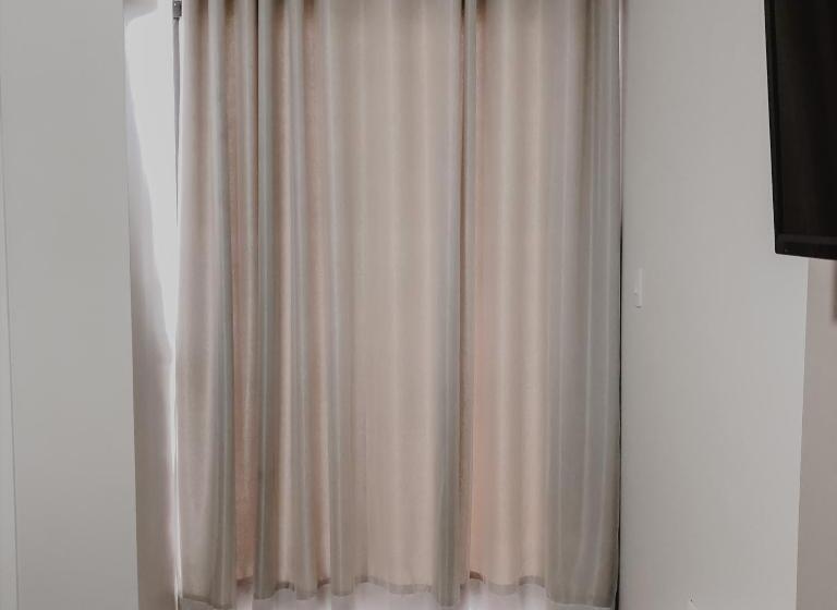 בית מלון כפרי Petri Plaza