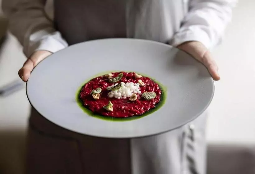 Hotelli Weingut Stroblhof