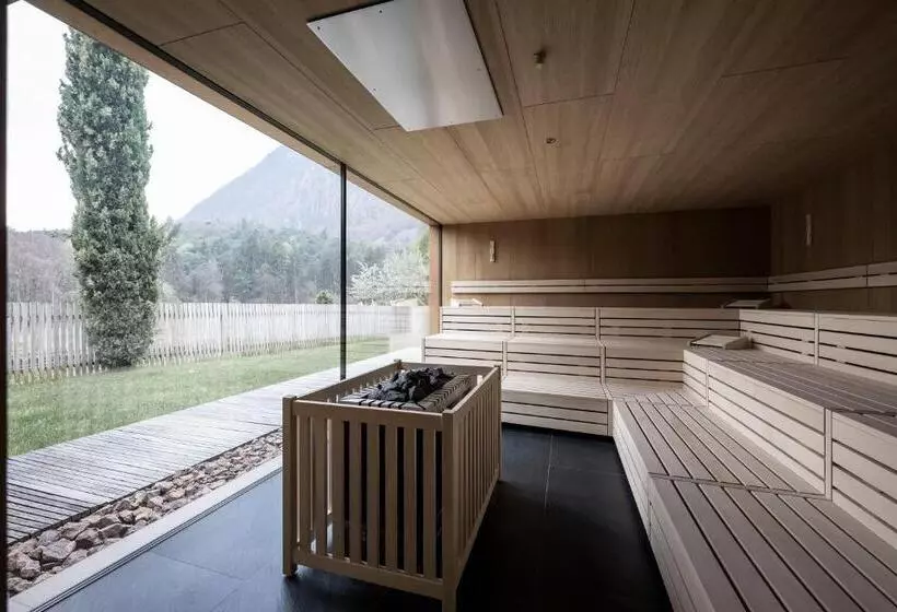 Hotelli Weingut Stroblhof