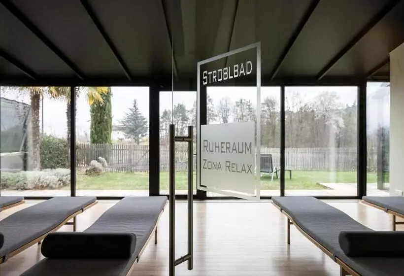 Hotelli Weingut Stroblhof