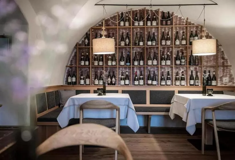 Hotelli Weingut Stroblhof