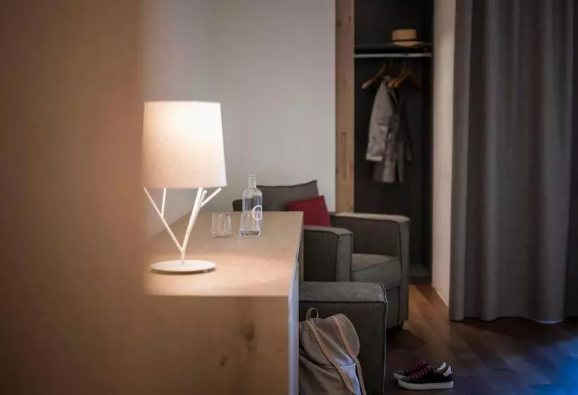 Hotelli Weingut Stroblhof