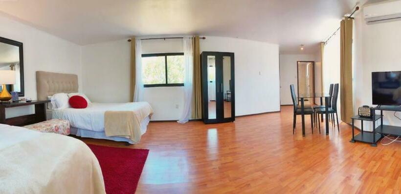 تختخواب و صبحانه South Landing Inn