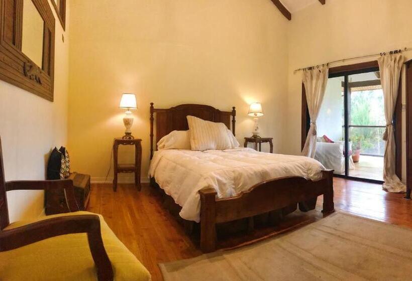 تختخواب و صبحانه South Landing Inn