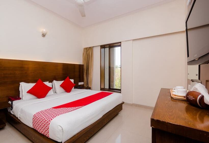 Hotel Oyo 26750 Vashi Gymkhana