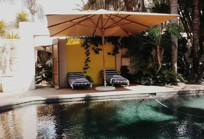 ペンション Deja Vu Pretoria