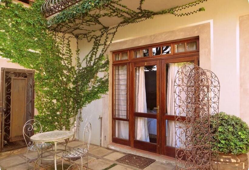 ペンション Deja Vu Pretoria