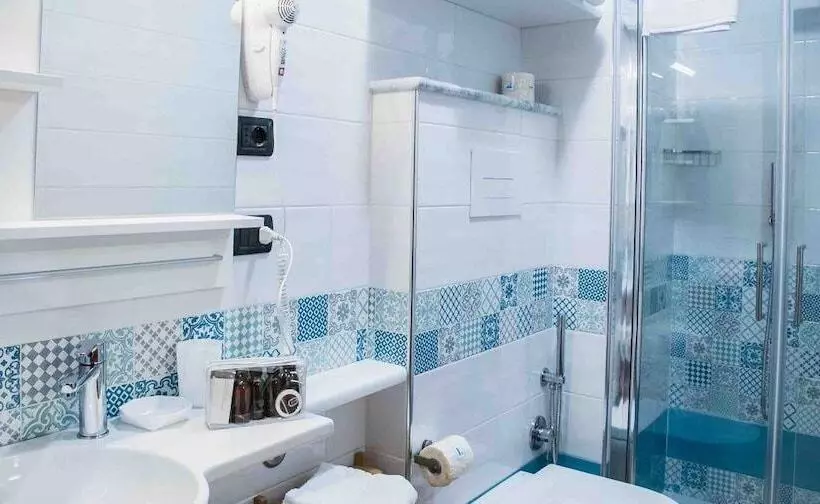 پانسیون Vittoria Guest House Salerno