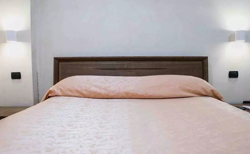 پانسیون Vittoria Guest House Salerno