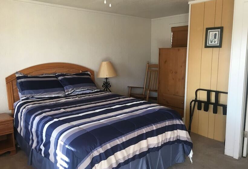 Tyee Restaurant And Motel