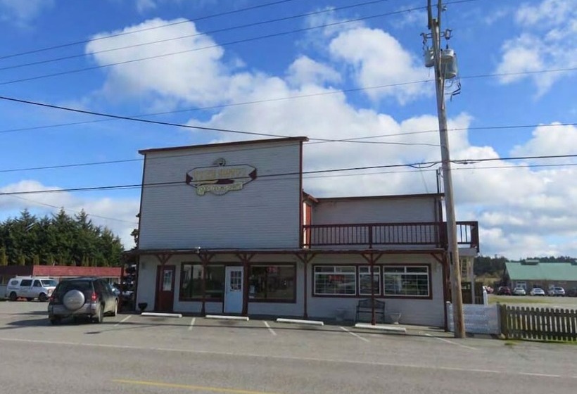 Tyee Restaurant And Motel