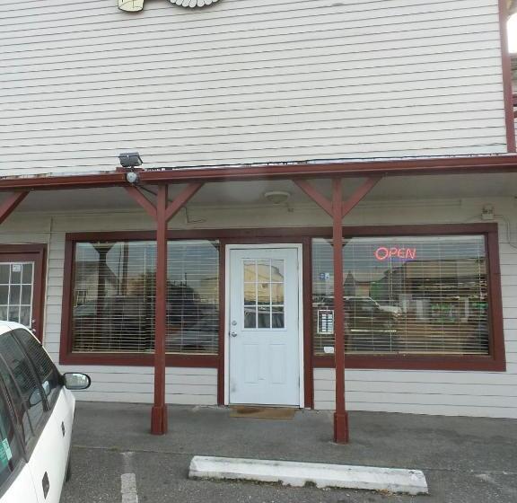 Tyee Restaurant And Motel