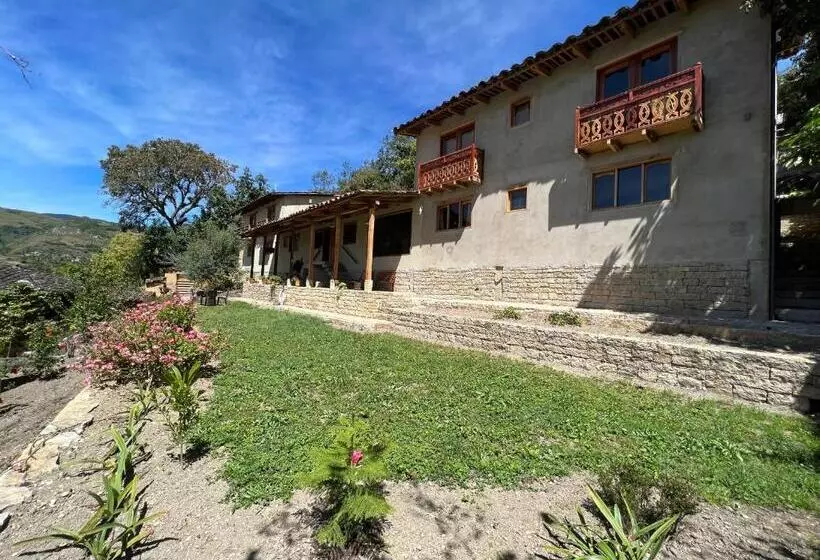 Los Viajeros B&b