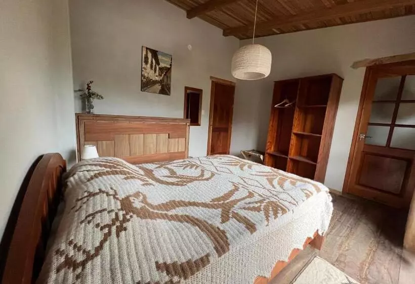 Los Viajeros B&b