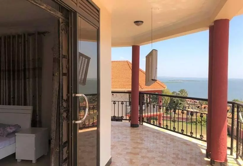 Marina Lake View Apartments