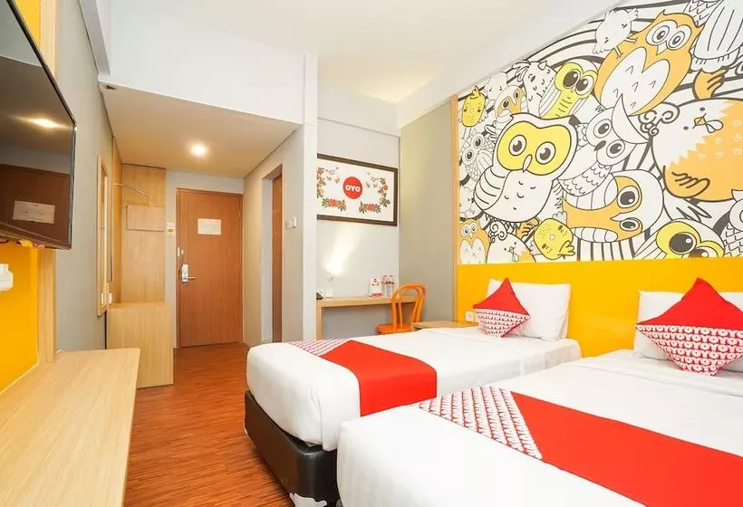 Hotelli Oyo 364 Fame Pavillion Permata