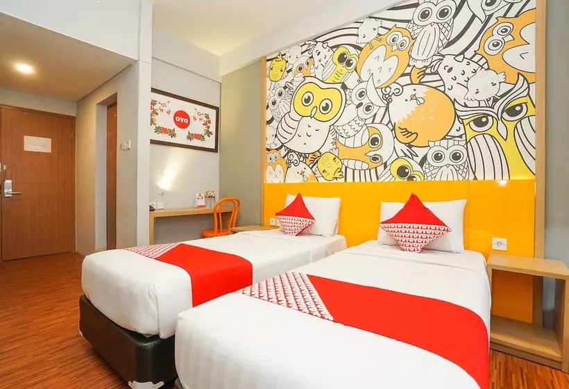 Hotelli Oyo 364 Fame Pavillion Permata