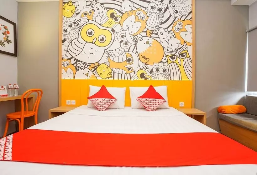 Hotelli Oyo 364 Fame Pavillion Permata