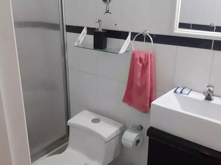 تختخواب و صبحانه Hostal D  Silvia