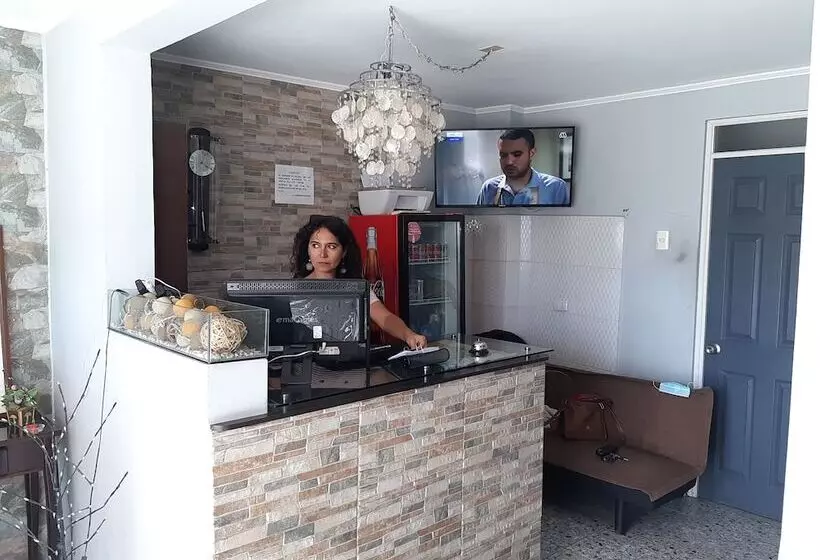 تختخواب و صبحانه Hostal D  Silvia