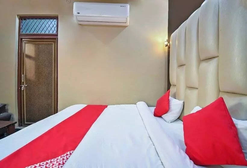 هتل Oyo 22043 Jk Mahal