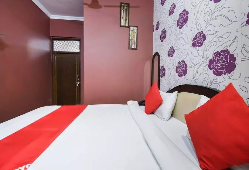 هتل Oyo 22043 Jk Mahal