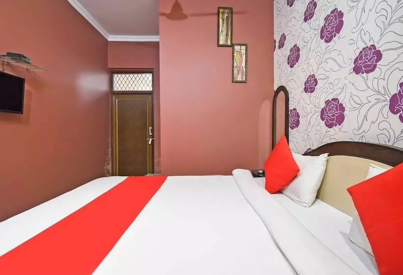 هتل Oyo 22043 Jk Mahal
