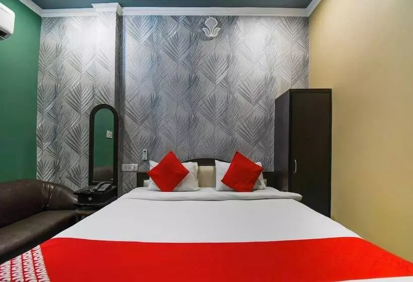 هتل Oyo 22043 Jk Mahal