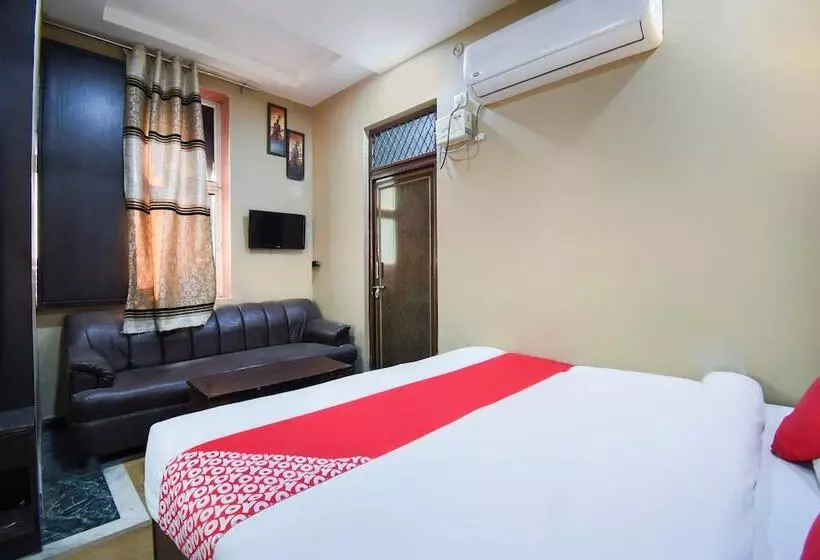 هتل Oyo 22043 Jk Mahal