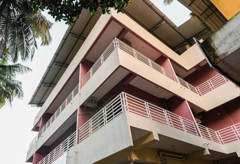 בית מלון כפרי Oyo 23999 Samruddhi Lodge