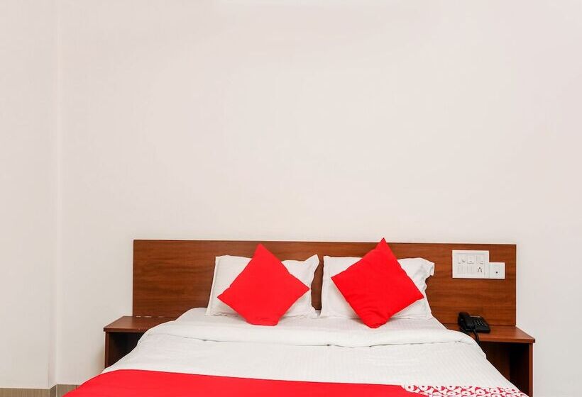 בית מלון כפרי Oyo 23999 Samruddhi Lodge