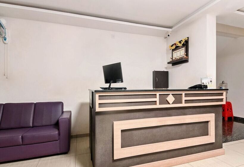 בית מלון כפרי Oyo 23999 Samruddhi Lodge