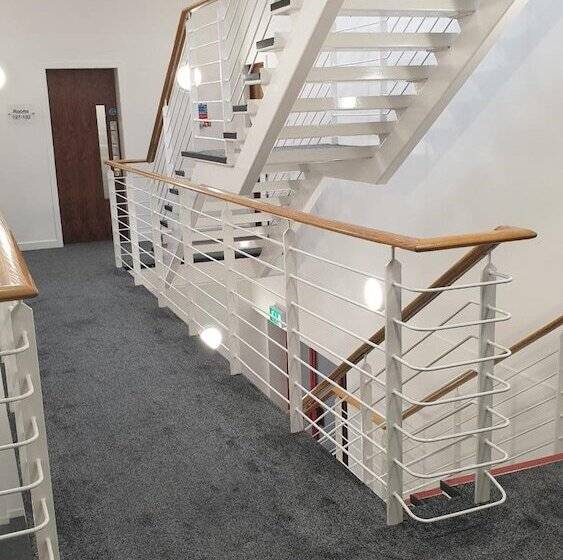 בית מלון כפרי Premier Lodge