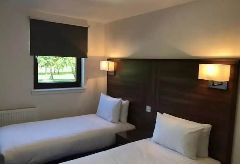 Hotelli Premier Lodge