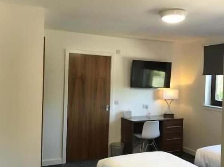 בית מלון כפרי Premier Lodge