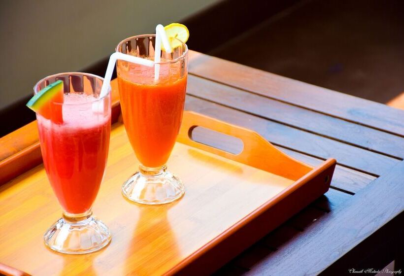 Hotel Tenasi Beach Resort