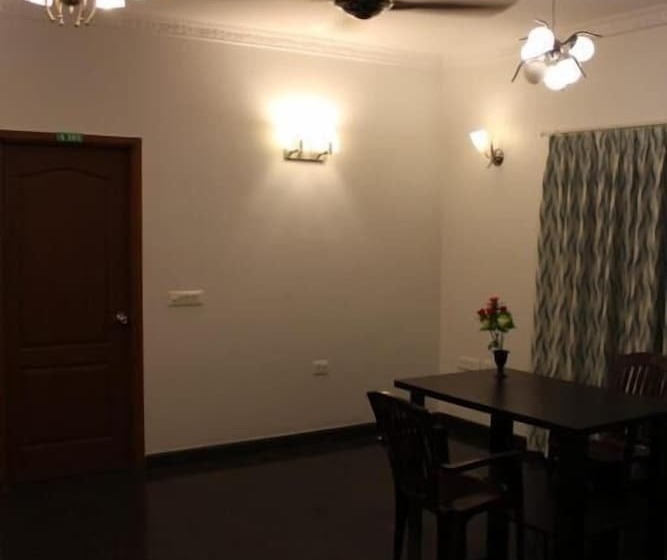 Hotelli Zions Airport