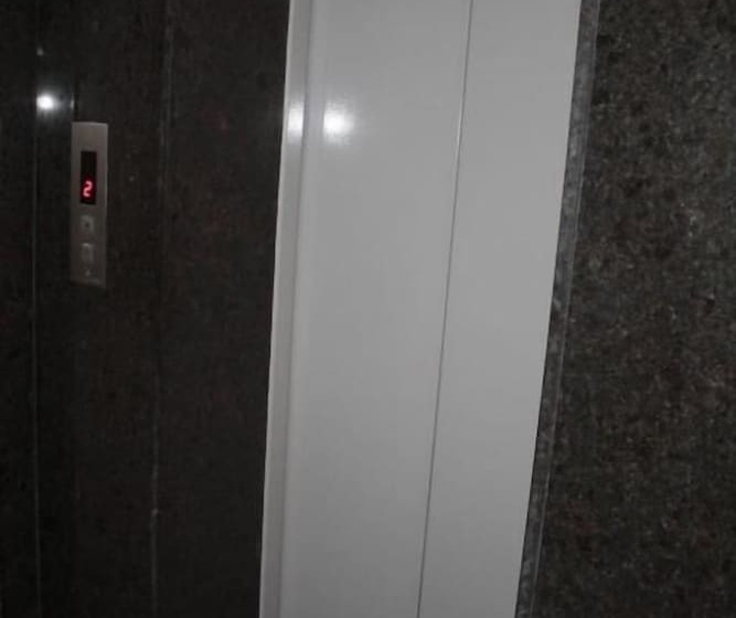 Hotelli Zions Airport