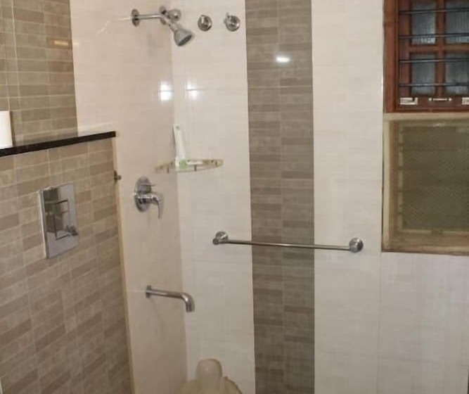 Hotelli Zions Airport