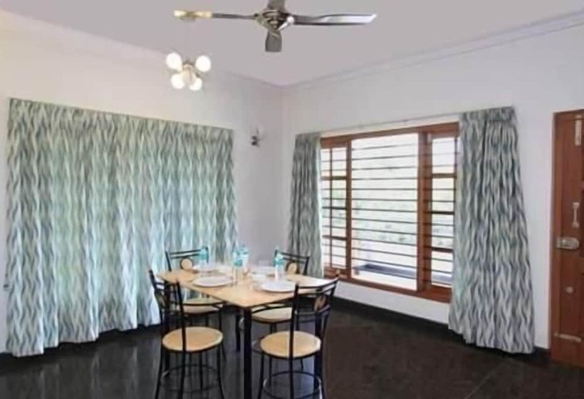 Hotelli Zions Airport