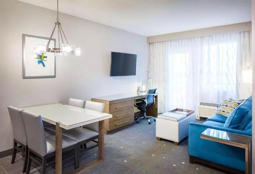 Best Western Premier Hotel At Fisher S Landing