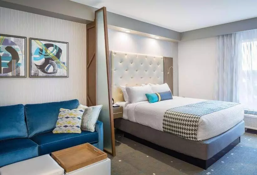 Best Western Premier Hotel At Fisher S Landing