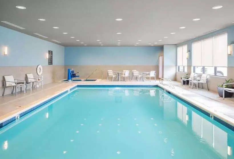 Best Western Premier Hotel At Fisher S Landing