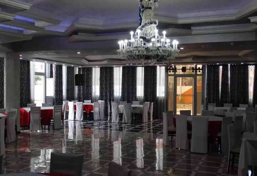 ホテル Garden Palase