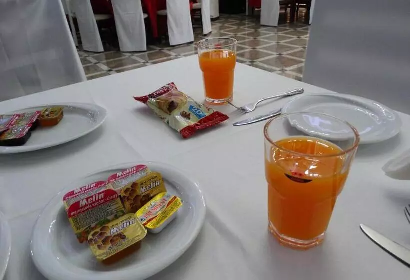 ホテル Garden Palase