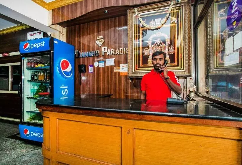 ホテル O Royal Residency Near Hare Krishna Hill