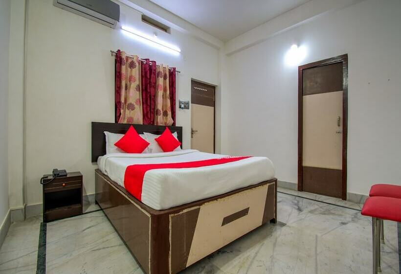 בית מלון כפרי Oyo 24849 Madhuram Vihar