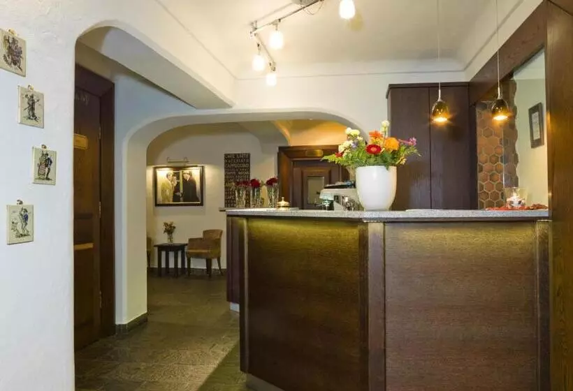 Hotelli Zur Waldbahn