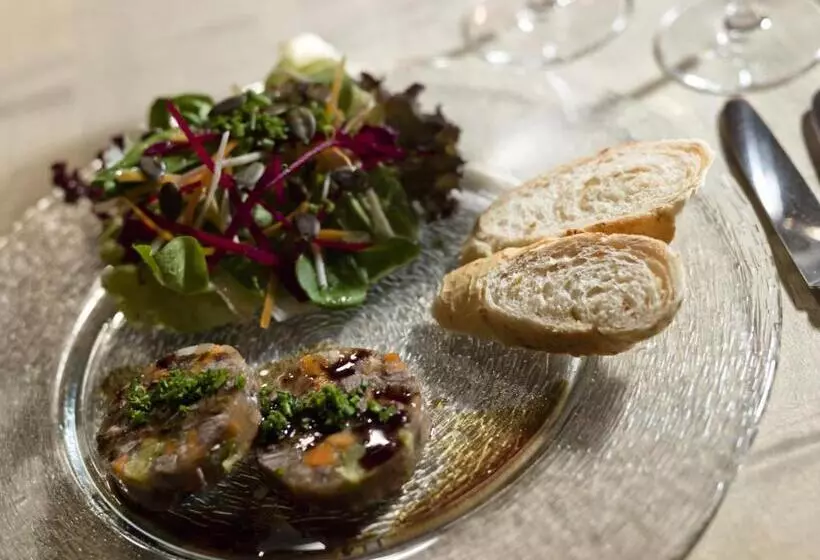 Hotelli Zur Waldbahn